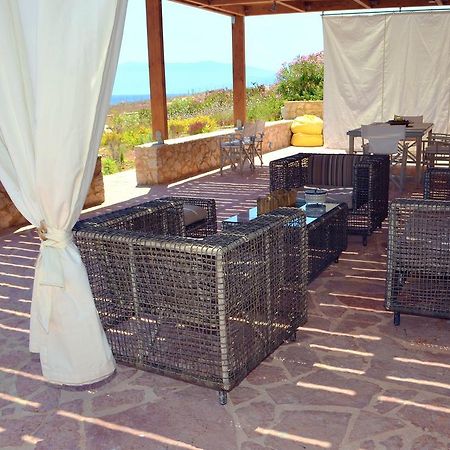 Belvedere Private Luxury Beach Villa Chalki Town Chambre photo
