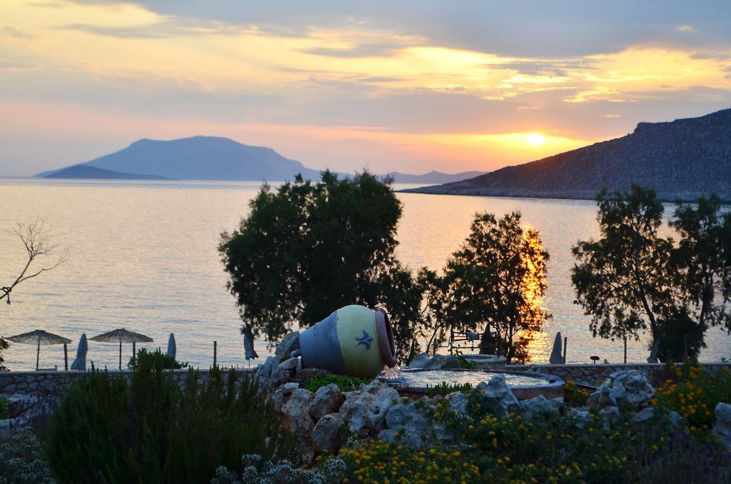 Belvedere Private Luxury Beach Villa Chalki Town Chambre photo