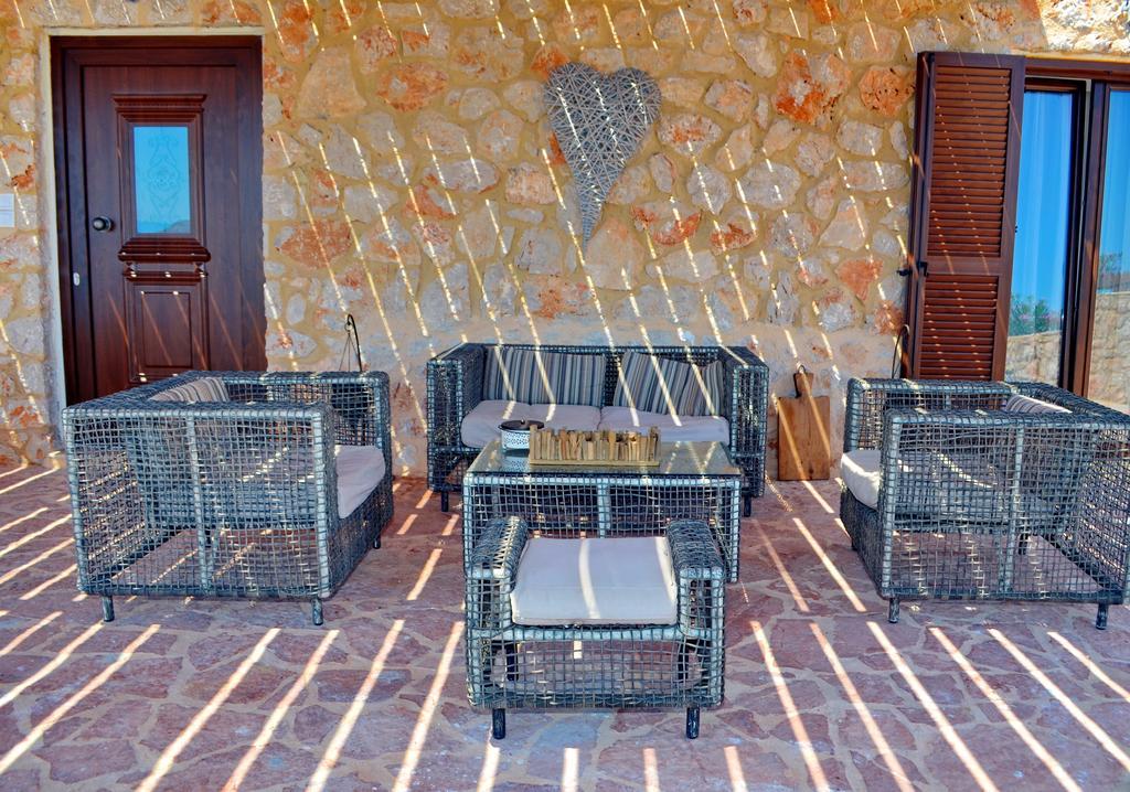 Belvedere Private Luxury Beach Villa Chalki Town Chambre photo